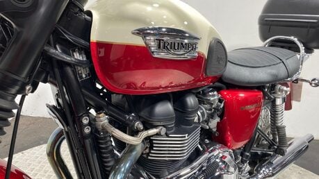 Triumph Bonneville 865 57