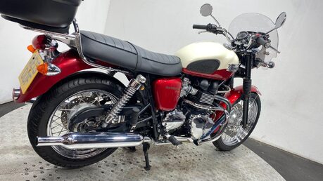 Triumph Bonneville 865 4