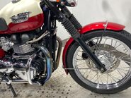 Triumph Bonneville 865 44