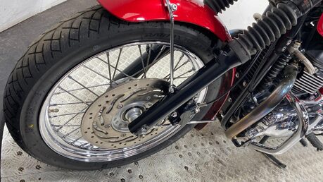 Triumph Bonneville 865 46