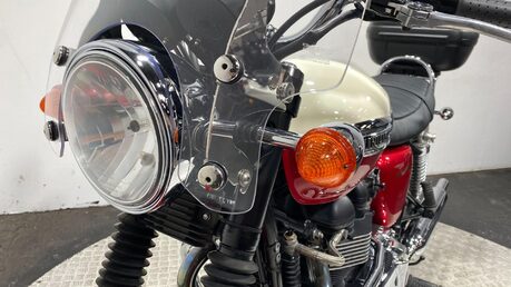 Triumph Bonneville 865 53
