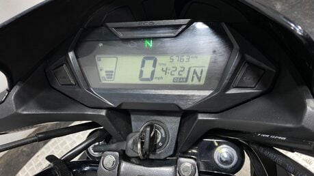 Honda CB CBF 125 M-M 6