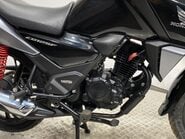 Honda CB CBF 125 M-M 11