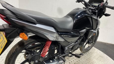 Honda CB CBF 125 M-M 12