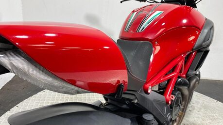 Ducati Diavel DIAVEL 48