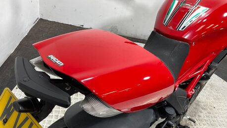 Ducati Diavel DIAVEL 21