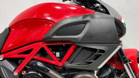 Ducati Diavel DIAVEL 23