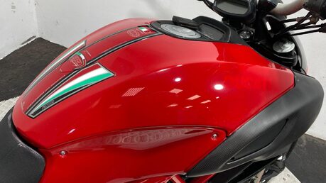 Ducati Diavel DIAVEL 25