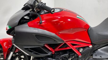 Ducati Diavel DIAVEL 28