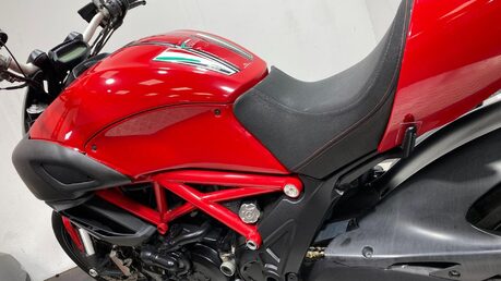Ducati Diavel DIAVEL 30