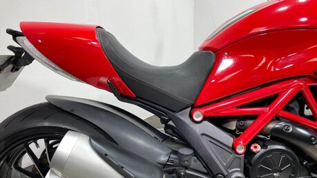 Ducati Diavel DIAVEL 32