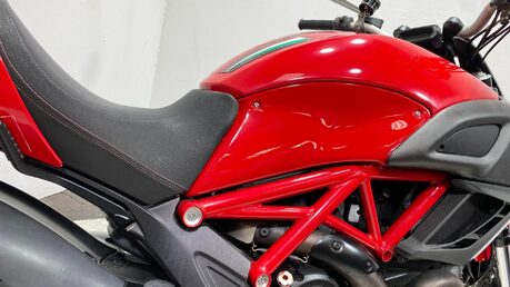 Ducati Diavel DIAVEL 22