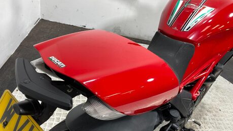 Ducati Diavel DIAVEL 21