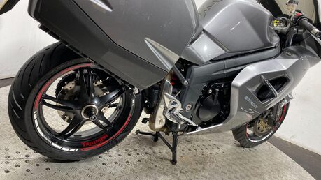 Triumph Sprint SPRINT ST 1050 40