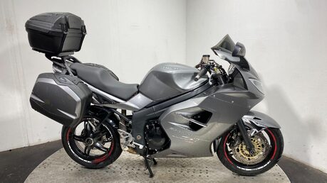 Triumph Sprint SPRINT ST 1050 9