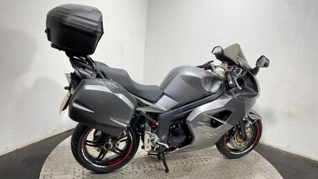 Triumph Sprint SPRINT ST 1050 10