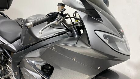 Triumph Sprint SPRINT ST 1050 43