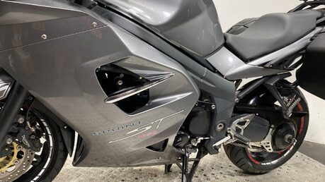 Triumph Sprint SPRINT ST 1050 18