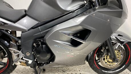 Triumph Sprint SPRINT ST 1050 17
