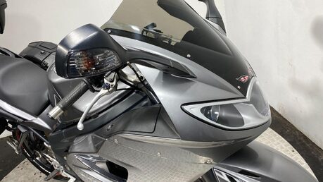 Triumph Sprint SPRINT ST 1050 23