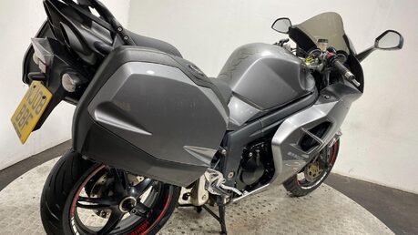 Triumph Sprint SPRINT ST 1050 6