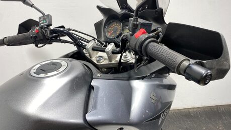 Suzuki V-Strom 650 GT 3