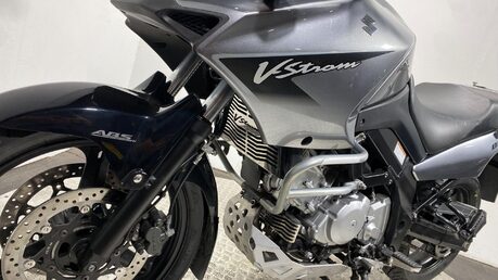 Suzuki V-Strom 650 GT 14