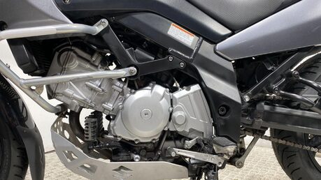 Suzuki V-Strom 650 GT 18