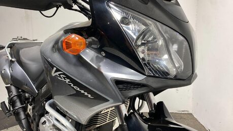 Suzuki V-Strom 650 GT 35