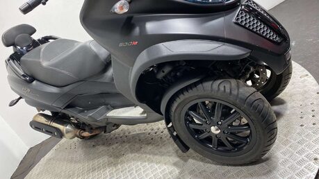 Piaggio MP3 500 Sport Touring LT 19