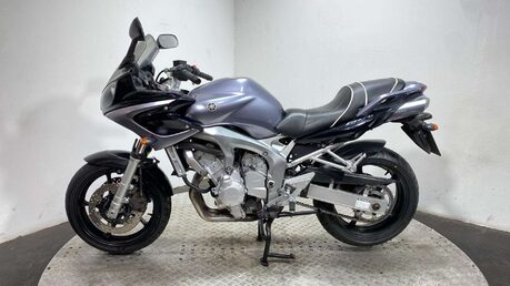 Yamaha FZ 600 2
