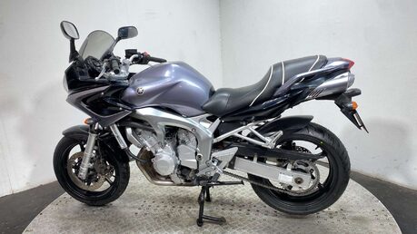 Yamaha FZ 600 11