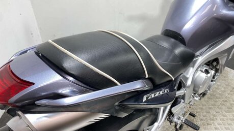Yamaha FZ 600 23
