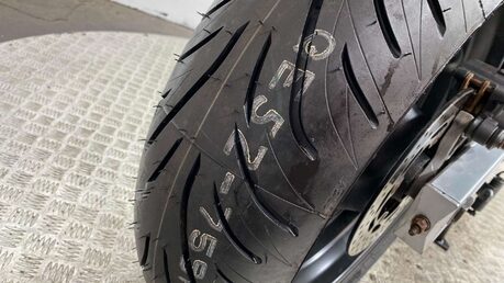 Yamaha FZ 600 28