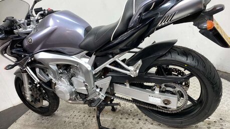 Yamaha FZ 600 50