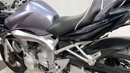 Yamaha FZ 600 51
