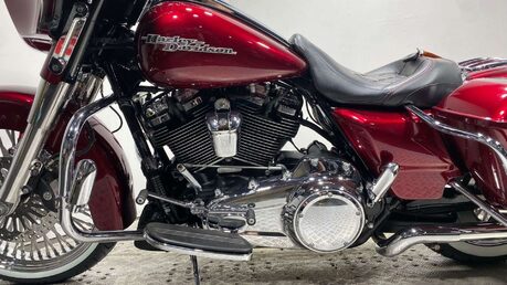 Harley-Davidson Touring 1745 FLHXS Street Glide Special Euro 4 20