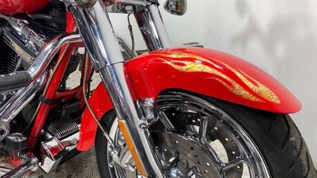 Harley-Davidson Touring FLHRSE CVO Roadking 28