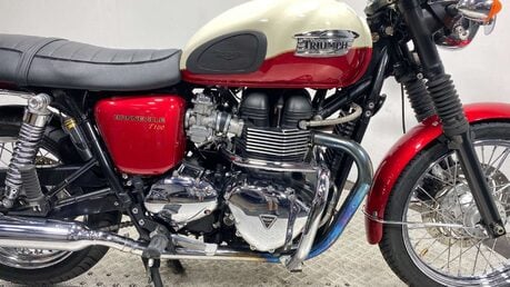 Triumph Bonneville 865 Roadster/Retro Petrol Manual 17