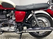 Triumph Bonneville 865 Roadster/Retro Petrol Manual 21