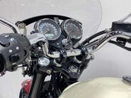Triumph Bonneville 865 Roadster/Retro Petrol Manual 39