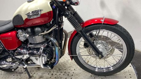 Triumph Bonneville 865 Roadster/Retro Petrol Manual 44