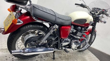 Triumph Bonneville 865 Roadster/Retro Petrol Manual 51