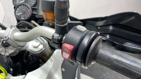 BMW F800 800 Adventure Petrol Manual (86 ps) 16