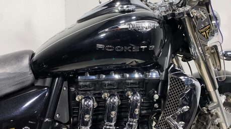 Triumph Rocket 2294 Touring 22