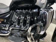 Triumph Rocket 2294 Touring 23