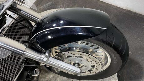 Triumph Rocket 2294 Touring 26