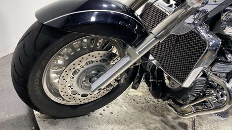 Triumph Rocket 2294 Touring 39