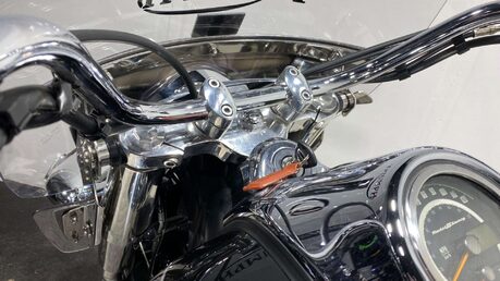 Triumph Rocket 2294 Touring 59