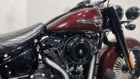 Harley-Davidson Softail 1745 FLHC Heritage Classic Euro 4 16